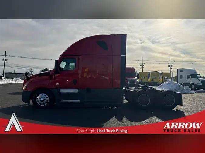 2022 FREIGHTLINER CA126