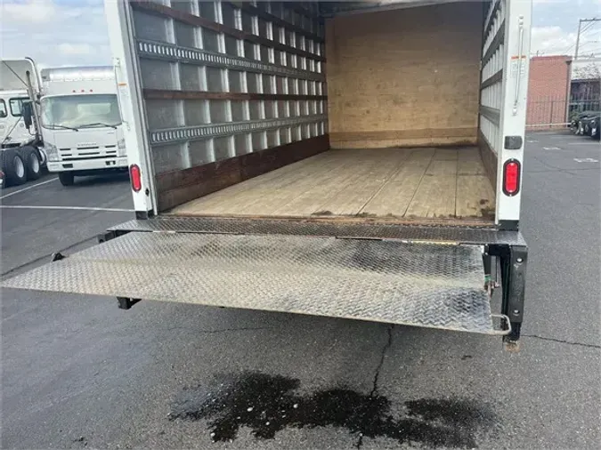 2019 ISUZU NPR