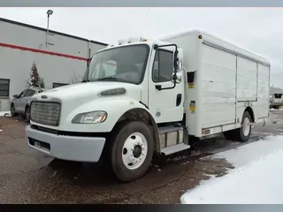 2018 FREIGHTLINER/MERCEDES M2 106