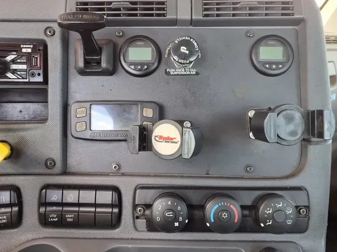 2019 FREIGHTLINER CASCADIA 125