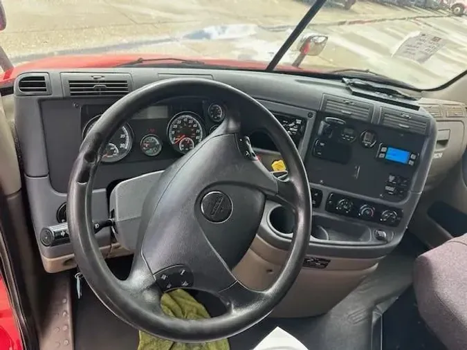 2019 Freightliner Cascadia