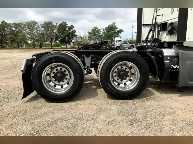 2021 INT LT625 6x4
