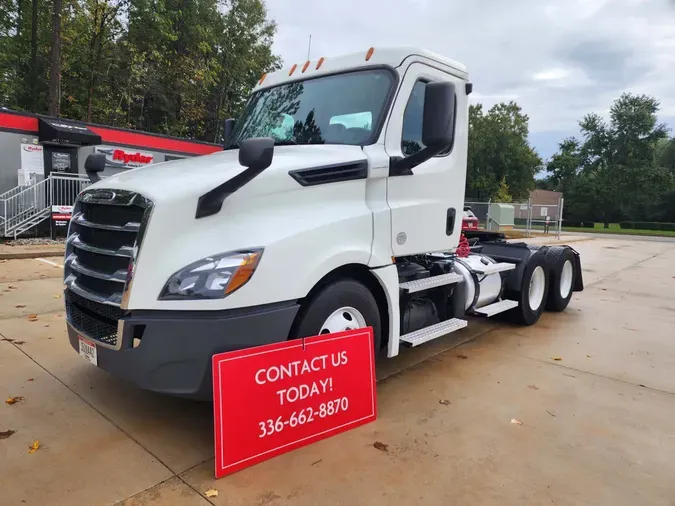 2020 FREIGHTLINER NEW CASCADIA PX1266499501ffefa2f379676ab09392dcde2c7