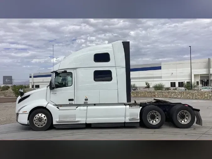 2025 VOLVO VNL64T860995175d73cd88bf2ebbf111300f80e57