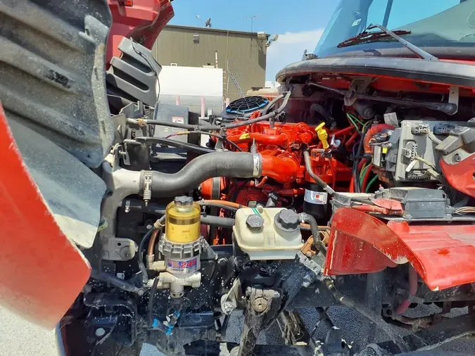 2019 FREIGHTLINER M2 106