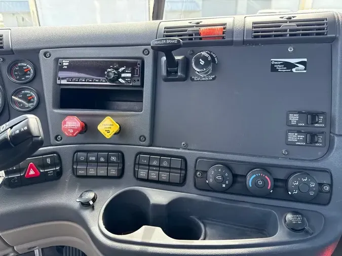 2020 FREIGHTLINER/MERCEDES CASCADIA 125995f5fef17f315cac690538c46ab389b