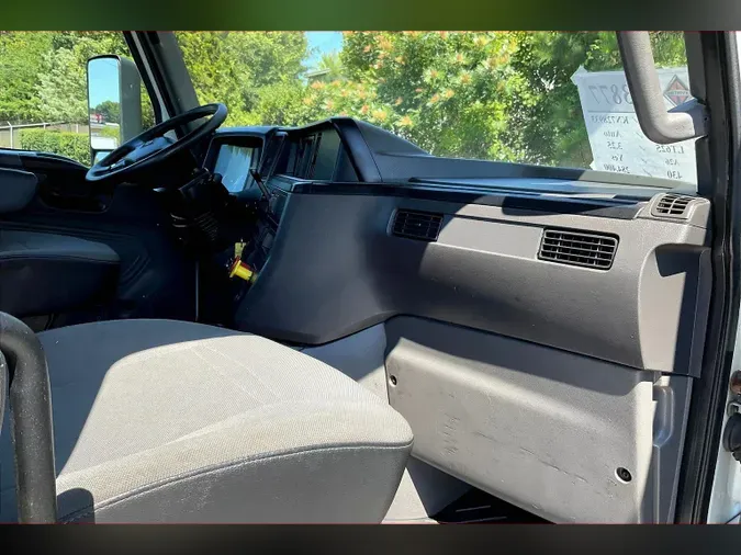 2019 INT LT625 6x4