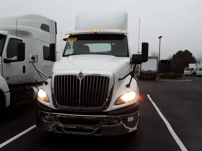 2019 NAVISTAR INTERNATIONAL RH613 DAYCAB S/A996242558a86954c8cb30466ef82d464