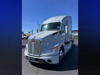 2025 Kenworth T680