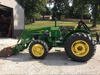 2018 John Deere 5055E