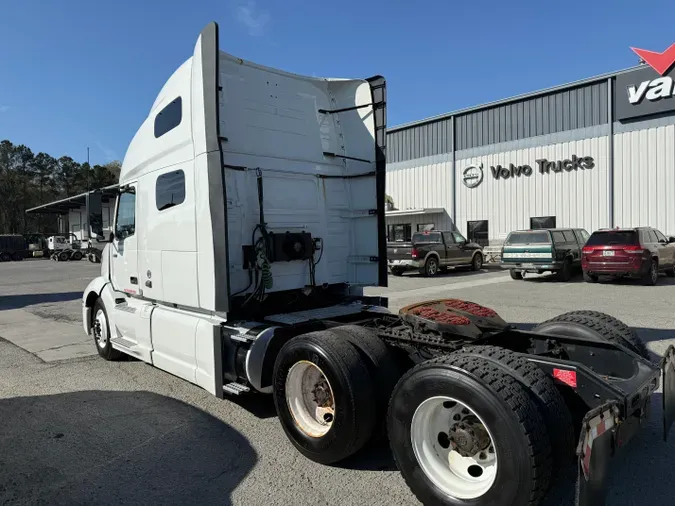 2019 Volvo VNL64T760