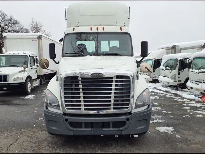 2020 FREIGHTLINER/MERCEDES CASCADIA 125