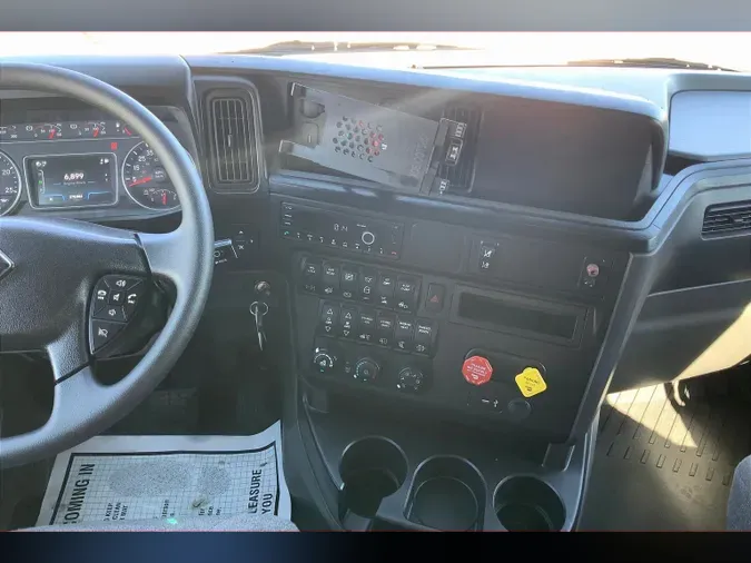 2022 INT LT625 6x4