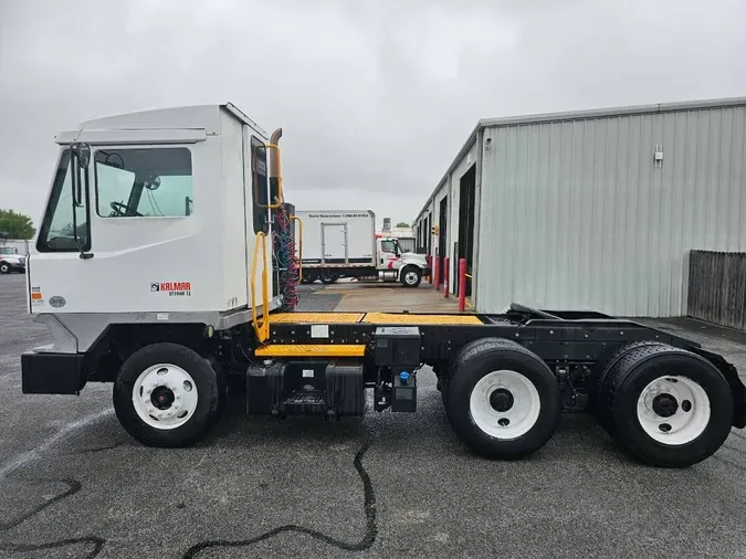 2017 OTTAWA KALMAR 6X4