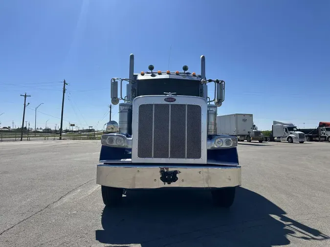 2020 Peterbilt 389