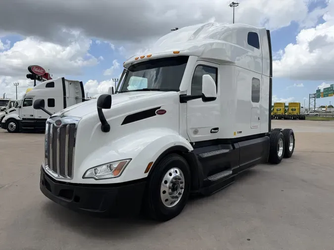 2022 Peterbilt 579