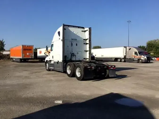 2020 Freightliner Cascadia