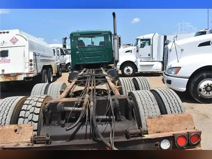 2003 MACK GRANITE CV713