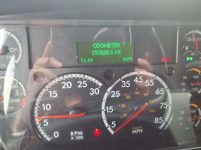 2019 FREIGHTLINER M2 106