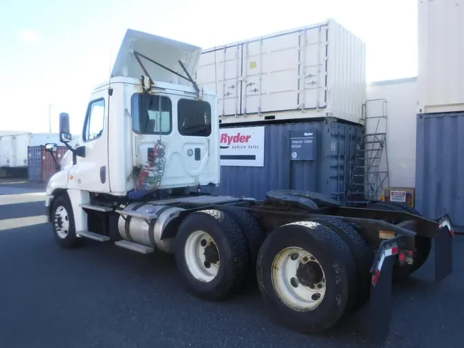 2017 FREIGHTLINER/MERCEDES CASCADIA 125