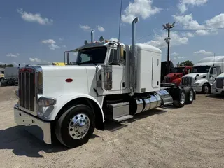 2023 Peterbilt 389