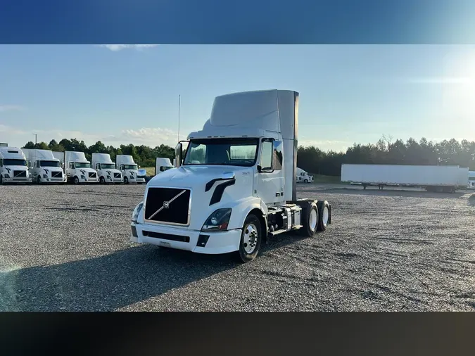 2016 Volvo VNL300