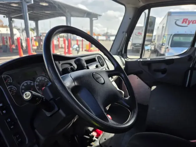 2019 FREIGHTLINER/MERCEDES M2 106