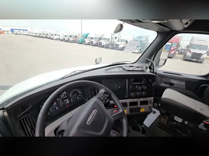 2020 Freightliner Cascadia 126