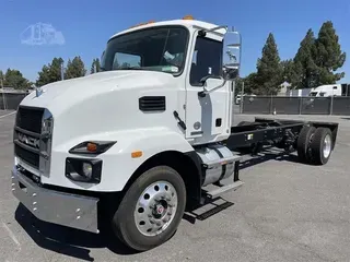 2024 MACK MD6