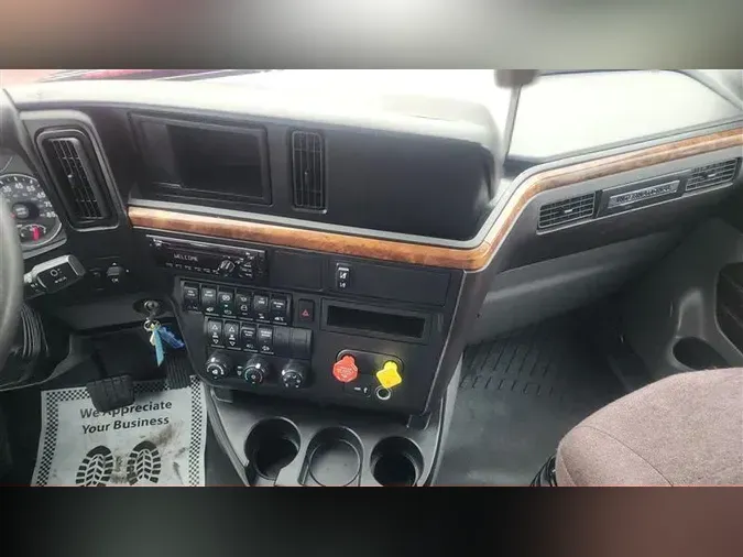 2020 INTERNATIONAL LT