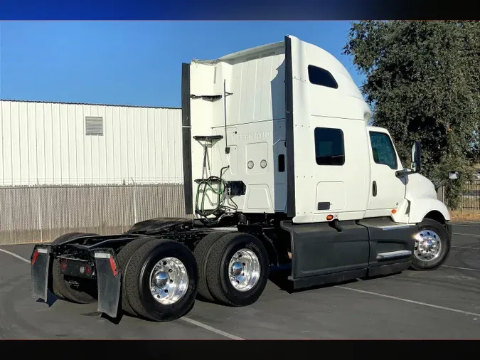2022 INT LT625 6x4