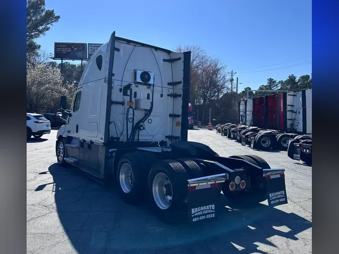 2022 FREIGHTLINER CASCADIA 126