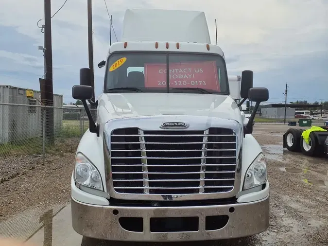 2019 FREIGHTLINER/MERCEDES CASCADIA 125