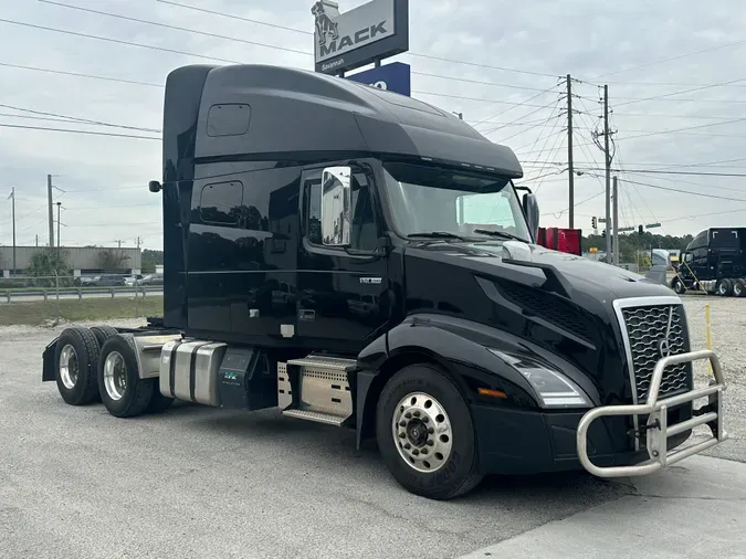 2019 Volvo VNL64T760