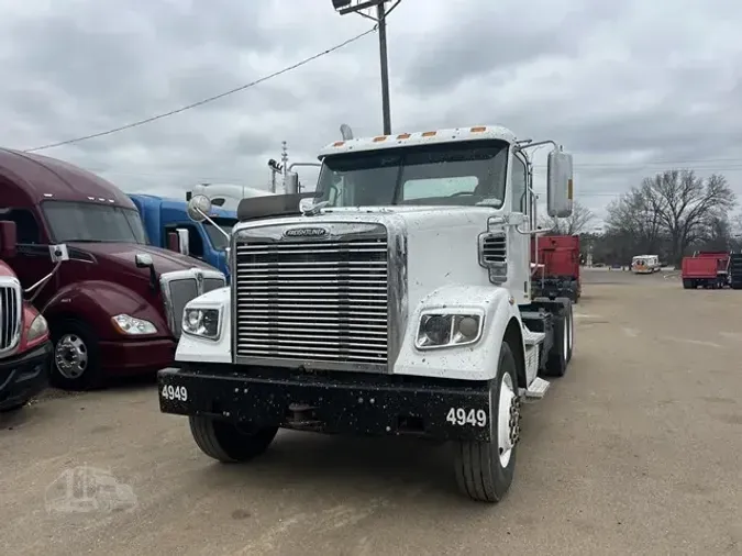 2013 FREIGHTLINER CORONADO 122 SD