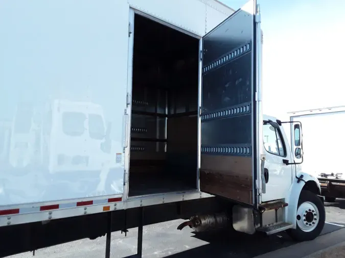 2019 FREIGHTLINER/MERCEDES M2 106