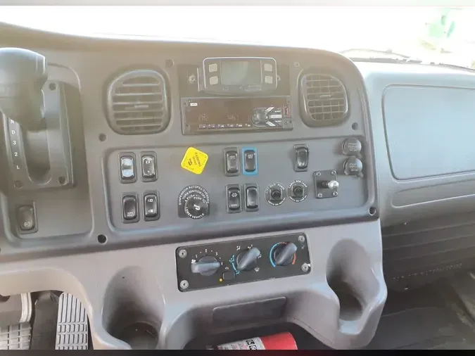 2019 FREIGHTLINER/MERCEDES M2 1069997132b2afe31afd08b2a671c25b3b5