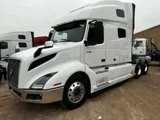 2019 VOLVO VNL64T760
