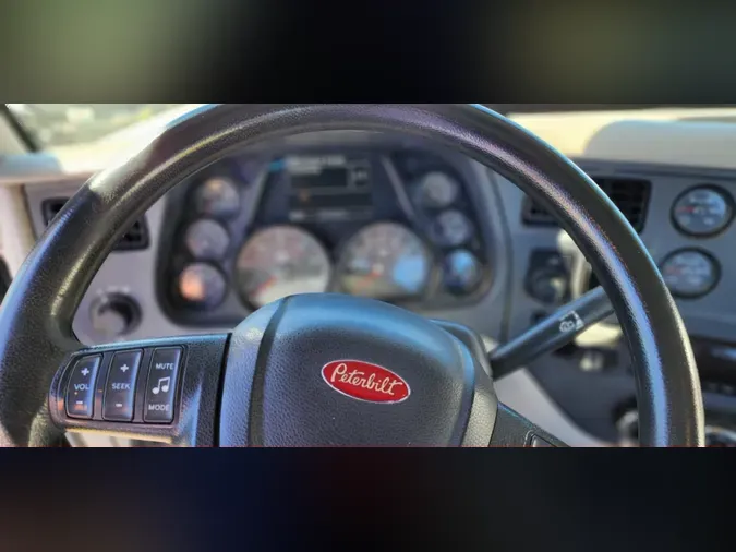 2019 Peterbilt 567