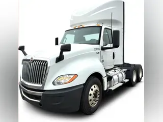 2020 International LT625