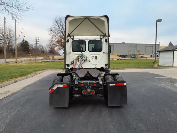 2020 FREIGHTLINER/MERCEDES NEW CASCADIA 126