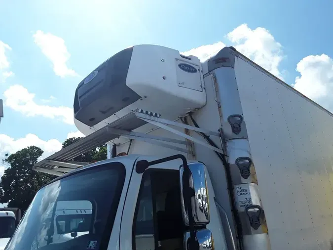 2018 FREIGHTLINER M2 106