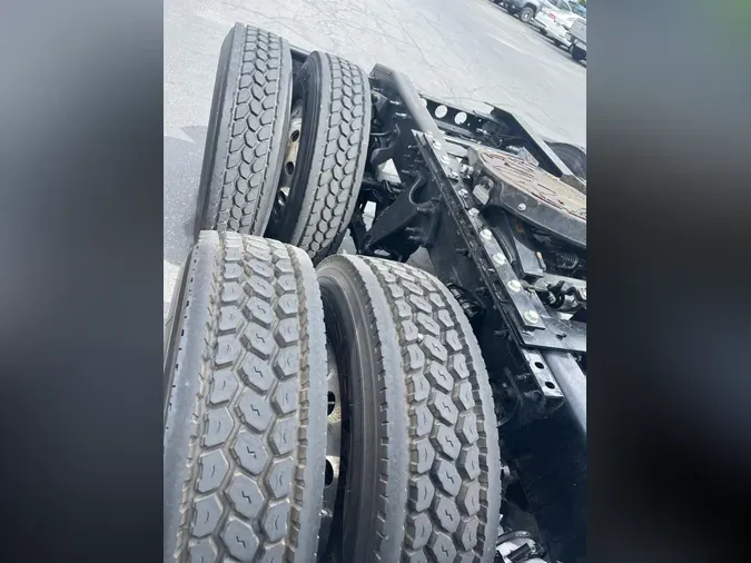 2023 International LT625