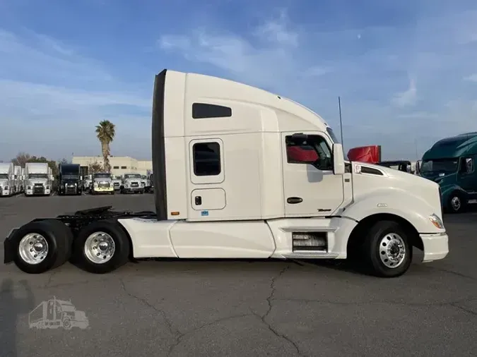 2016 KENWORTH T680