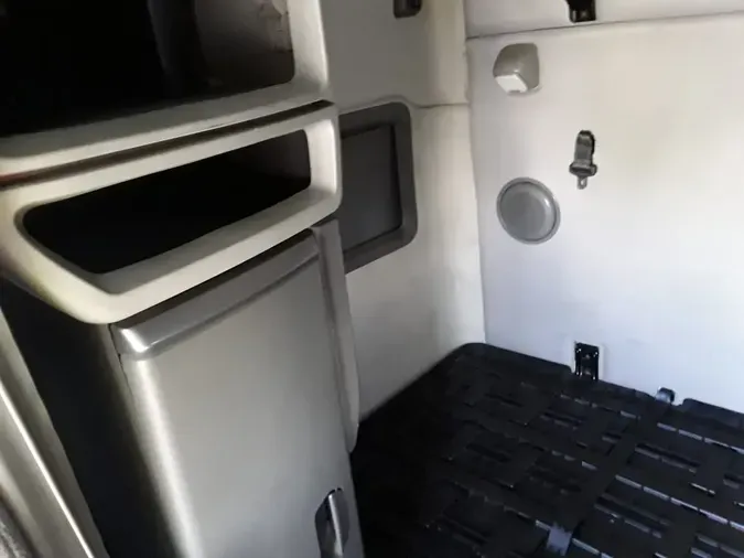 2020 VOLVO VNL64T-760