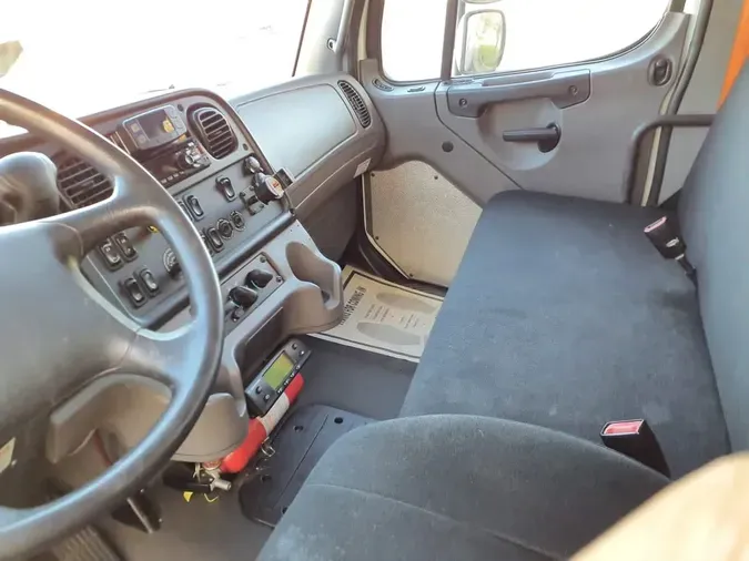 2019 FREIGHTLINER/MERCEDES M2 106