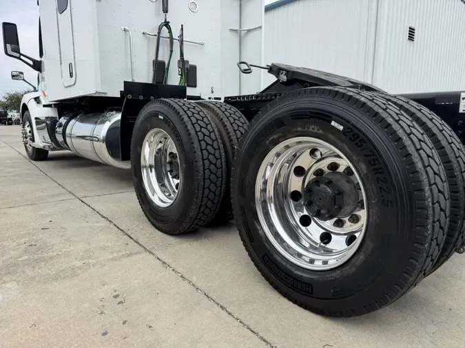 2022 Peterbilt 57999b614ad0044f0179f2c319128b6075d