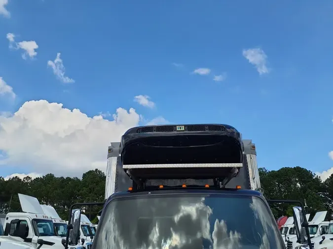 2022 FREIGHTLINER M2 106
