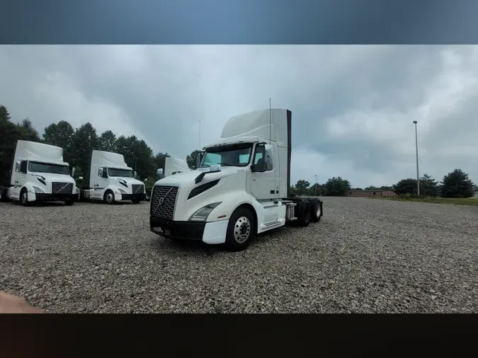 2019 Volvo VNL300
