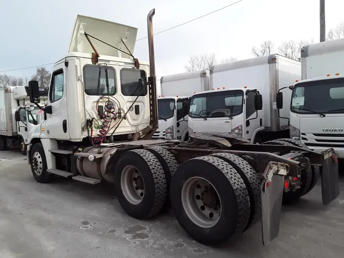 2017 FREIGHTLINER/MERCEDES CASCADIA 125